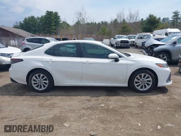 2022 Toyota Camry LE с VIN 4T1C11BK0NU069930, выставлен на аукционе IAAI как лот 42128497 с пробегом 17 049 миль миль и . История ставок и продаж доступна на DreamBid. Изображение 13.