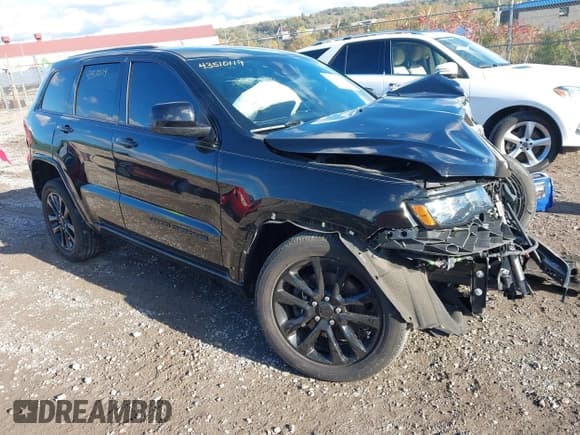 ✅ 2021 Jeep Grand Cherokee Laredo E • VIN: 1C4RJFAG8MC771202 • Lot: 43510119. Listed on IAAI with 52,525 mi. Free auction sales archive from the USA and detailed vehicle history report at DreamBid. Image 1.