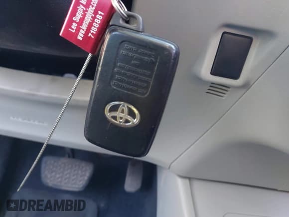 ✅ 2014 Toyota Prius Two • VIN: JTDKN3DU5E1827163 • Lot: 43897361. Wystawiony na IAAI z przebiegiem 124 190 mil. Bezpłatny archiwum sprzedaży aukcyjnych z USA i szczegółowy raport historii pojazdu na DreamBid. Zdjęcie 11.