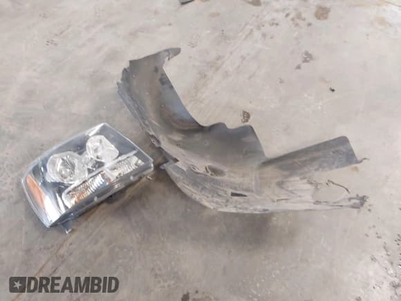 ✅ 2012 Chevrolet Suburban LTZ • VIN: 1GNSKKE78CR222779 • Lot: 42710479. Listed on IAAI with 81,181 mi. Free auction sales archive from the USA and detailed vehicle history report at DreamBid. Image 12.