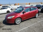 ✅ 2015 Ford Focus Electric • VIN: 1FADP3R43FL232304 • Lot: 84233885. Wystawiony na Copart z przebiegiem 115 035 mil. Bezpłatny archiwum sprzedaży aukcyjnych z USA i szczegółowy raport historii pojazdu na DreamBid. Zdjęcie 1.