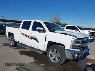 ✅ 2018 Chevrolet Silverado 1500 LT • VIN: 3GCPCREC2JG163338 • Lot: 43656262. Wystawiony na IAAI z przebiegiem 110 223 mil. Bezpłatny archiwum sprzedaży aukcyjnych z USA i szczegółowy raport historii pojazdu na DreamBid. Zdjęcie 1.