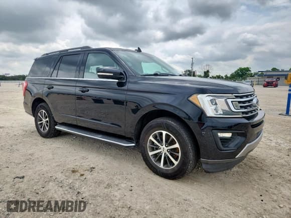 ✅ 2018 Ford Expedition XLT • VIN: 1FMJU1HT4JEA33760 • Lot: 59772635. Listed on Copart with 133,759 mi. Free auction sales archive from the USA and detailed vehicle history report at DreamBid. Image 4.