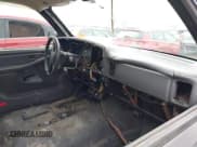 ✅ 2005 Chevrolet Silverado 1500 Work Truck • VIN: 1GCEC14X95Z330927 • Лот: 41565885. Опубликован ранее на IAAI с пробегом Не указан. Бесплатный доступ к архиву аукционных продаж из США и подробный отчёт об истории автомобиля на DreamBid. Изображение 5.