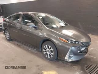 ✅ 2021 Toyota Prius LE • VIN: JTDKAMFP8M3175487 • Lot: 42176936. Wystawiony na IAAI z przebiegiem 78 153 mil. Bezpłatny archiwum sprzedaży aukcyjnych z USA i szczegółowy raport historii pojazdu na DreamBid. Zdjęcie 1.