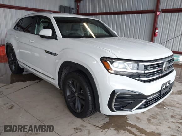 ✅ 2021 Volkswagen Atlas SE • VIN: 1V2NE2CA4MC201281 • Lot: 41242760. Listed on IAAI with 95,209 mi. Free auction sales archive from the USA and detailed vehicle history report at DreamBid. Image 1.