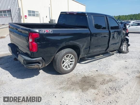✅ 2021 Chevrolet Silverado 1500 RST • VIN: 1GCUYEEDOMZ414772 • Lot: 42694482. Wystawiony na IAAI z przebiegiem 47 696 mil. Bezpłatny archiwum sprzedaży aukcyjnych z USA i szczegółowy raport historii pojazdu na DreamBid. Zdjęcie 4.
