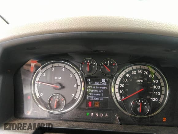 ✅ 2009 Dodge 1500 SLT • VIN: 1D3HB18P09S796360 • Lot: 35977118. Listed on IAAI with 223,906 mi. Free auction sales archive from the USA and detailed vehicle history report at DreamBid. Image 7.