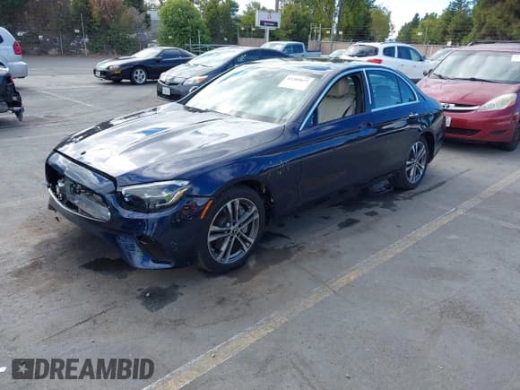 ✅ 2023 Mercedes-Benz E 350 • VIN: W1KZF8DB3PB111890 • Лот: 43205072. Опубликован ранее на IAAI с пробегом 28 215 миль. Бесплатный доступ к архиву аукционных продаж из США и подробный отчёт об истории автомобиля на DreamBid. Изображение 18.