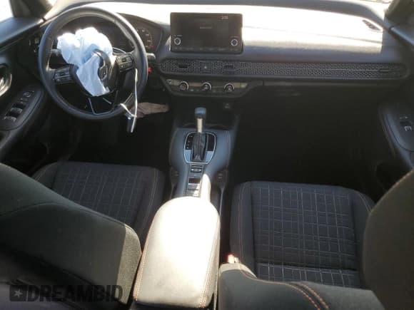 ✅ 2024 Honda HR-V Sport • VIN: 3CZRZ1H50RM723760 • Lot: 82612175. Listed on Copart with 5,319 mi. Free auction sales archive from the USA and detailed vehicle history report at DreamBid. Image 8.