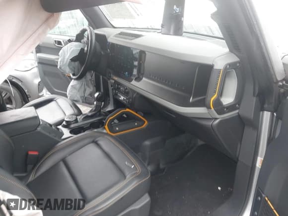 ✅ 2021 Ford Bronco • VIN: 1FMEE5DP7MLA78805 • Lot: 42363222. Listed on IAAI with 57,510 mi. Free auction sales archive from the USA and detailed vehicle history report at DreamBid. Image 5.