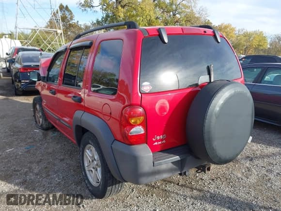 ✅ 2004 Jeep Liberty Sport • VIN: 1J4GL48K34W235881 • Lot: 43536896. Listed on IAAI with 88,509 mi. Free auction sales archive from the USA and detailed vehicle history report at DreamBid. Image 3.