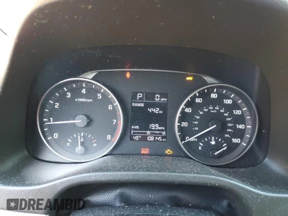 ✅ 2017 Hyundai Elantra Limited • VIN: 5NPD84LF2HH180033 • Lot: 91552295. Listed on Copart with 108,145 mi. Free auction sales archive from the USA and detailed vehicle history report at DreamBid. Image 9.