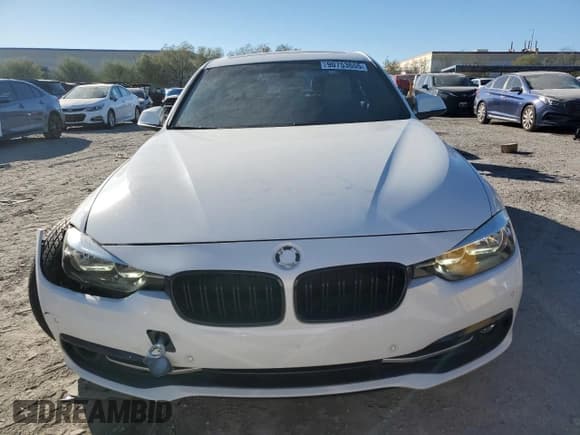 ✅ 2017 BMW 3 Series 330i • VIN: WBA8B9G32HNU52447 • Лот: 90753655. Опубликован ранее на Copart с пробегом 88 473 миль. Бесплатный доступ к архиву аукционных продаж из США и подробный отчёт об истории автомобиля на DreamBid. Изображение 5.