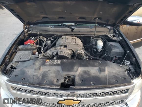 ✅ 2013 Chevrolet Silverado 1500 LT • VIN: 3GCPCSE05DG115320 • Lot: 83673434. Wystawiony na Copart z przebiegiem 125 957 mil. Bezpłatny archiwum sprzedaży aukcyjnych z USA i szczegółowy raport historii pojazdu na DreamBid. Zdjęcie 11.