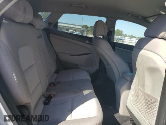 ✅ 2018 Hyundai Tucson SEL • VIN: KM8J33A47JU710887 • Лот: 91394355. Опубликован ранее на Copart с пробегом 253 225 миль. Бесплатный доступ к архиву аукционных продаж из США и подробный отчёт об истории автомобиля на DreamBid. Изображение 11.