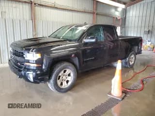 ✅ 2016 Chevrolet Silverado 1500 LT • VIN: 1GCVKREC7GZ354675 • Лот: 83960935. Опубликован ранее на Copart с пробегом 169 905 миль. Бесплатный доступ к архиву аукционных продаж из США и подробный отчёт об истории автомобиля на DreamBid. Изображение 1.