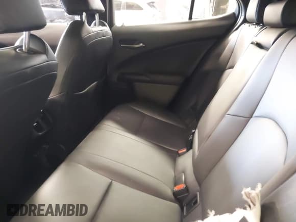 ✅ 2021 Lexus UX 250h • VIN: JTHP9JBH7M2051534 • Lot: 41624505. Listed on IAAI with 29,569 mi. Free auction sales archive from the USA and detailed vehicle history report at DreamBid. Image 8.