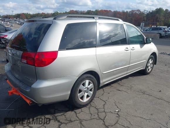 ✅ 2005 Toyota Sienna LE • VIN: 5TDZA23C05S262157 • Лот: 43637616. Опубликован ранее на IAAI с пробегом 135 019 миль. Бесплатный доступ к архиву аукционных продаж из США и подробный отчёт об истории автомобиля на DreamBid. Изображение 4.