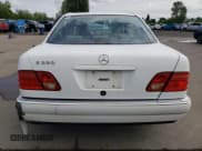 ✅ 1996 Mercedes-Benz E 320 • VIN: WDBJF55F7TJ008297 • Lot: 57454525. Listed on Copart with 140,889 mi. Free auction sales archive from the USA and detailed vehicle history report at DreamBid. Image 6.
