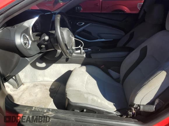 ✅ 2018 Chevrolet Camaro 1LT • VIN: 1G1FB1RS4J0124278 • Lot: 90271165. Wystawiony na Copart z przebiegiem 126 104 mil. Bezpłatny archiwum sprzedaży aukcyjnych z USA i szczegółowy raport historii pojazdu na DreamBid. Zdjęcie 7.