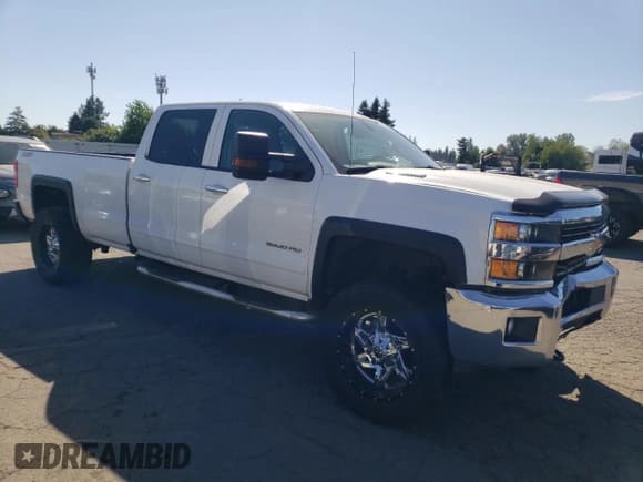 ✅ 2016 Chevrolet Silverado 2500HD LT • VIN: 1GC1KVE89GF221906 • Lot: 62914335. Wystawiony na Copart z przebiegiem 175 806 mil. Bezpłatny archiwum sprzedaży aukcyjnych z USA i szczegółowy raport historii pojazdu na DreamBid. Zdjęcie 4.