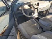 ✅ 1986 Ford Thunderbird • VIN: 1FABP4631GH154800 • Lot: 88333625. Wystawiony na Copart z przebiegiem Nie podano. Bezpłatny archiwum sprzedaży aukcyjnych z USA i szczegółowy raport historii pojazdu na DreamBid. Zdjęcie 8.