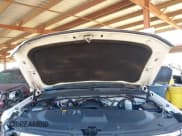 ✅ 2016 Chevrolet Suburban LT • VIN: 1GNSCHKC8GR465273 • Lot: 43622891. Wystawiony na IAAI z przebiegiem 177 835 mil. Bezpłatny archiwum sprzedaży aukcyjnych z USA i szczegółowy raport historii pojazdu na DreamBid. Zdjęcie 10.