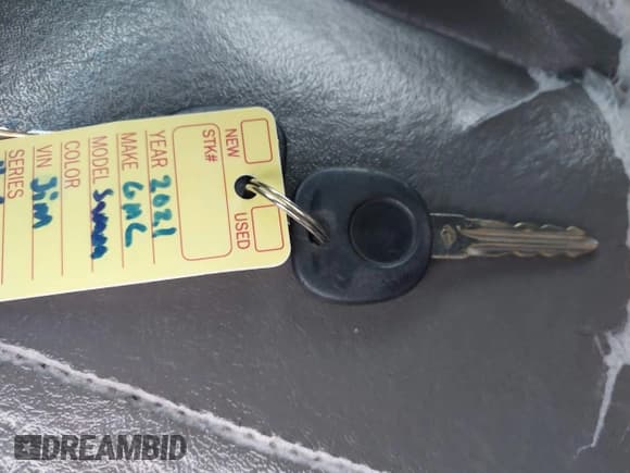 ✅ 2008 Chevrolet Express Cargo • VIN: 1GCGG25C581221558 • Lot: 43805172. Listed on IAAI with 267,673 mi. Free auction sales archive from the USA and detailed vehicle history report at DreamBid. Image 11.