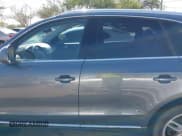 ✅ 2013 Audi Q5 Premium Plus • VIN: WA1LFAFP6DA016252 • Lot: 42950413. Wystawiony na IAAI z przebiegiem 160 011 mil. Bezpłatny archiwum sprzedaży aukcyjnych z USA i szczegółowy raport historii pojazdu na DreamBid. Zdjęcie 14.