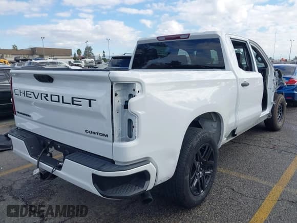 ✅ 2024 Chevrolet Silverado 1500 Custom • VIN: 3GCPABEK7RG127578 • Lot: 43692710. Listed on IAAI with 45,294 mi. Free auction sales archive from the USA and detailed vehicle history report at DreamBid. Image 4.