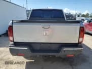 ✅ 2019 Honda Ridgeline RTL-E • VIN: 5FPYK3F75KB001014 • Лот: 87013855. Опубликован ранее на Copart с пробегом 79 854 миль. Бесплатный доступ к архиву аукционных продаж из США и подробный отчёт об истории автомобиля на DreamBid. Изображение 6.