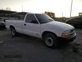 ✅ 2000 Chevrolet S-10 LS • VIN: 1GCCS1446YK180031 • Лот: 84048394. Опубликован ранее на Copart с пробегом 140 932 миль. Бесплатный доступ к архиву аукционных продаж из США и подробный отчёт об истории автомобиля на DreamBid. Изображение 4.