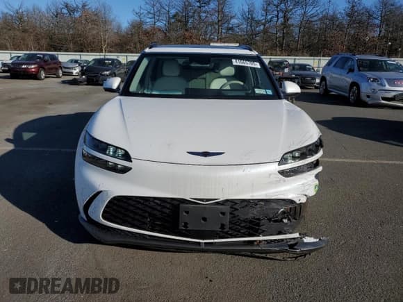 ✅ 2023 Genesis GV60 Advanced • VIN: KMUKCDTC0PU011058 • Lot: 41665705. Listed on Copart with 8,124 mi. Free auction sales archive from the USA and detailed vehicle history report at DreamBid. Image 5.