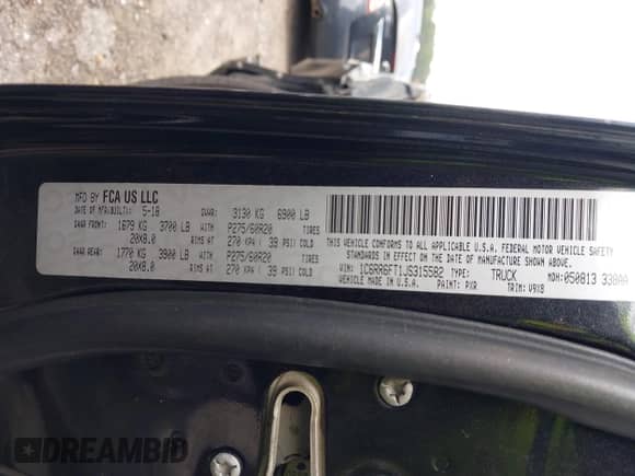 2018 Ram 1500 Tradesman z VIN 1C6RR6FT1JS315582, wystawiony jako IAAI lot #43103479 z przebiegiem 105 776 mil mil oraz . Historia ofert i sprzedaży dostępna na DreamBid. Obrazek 9.