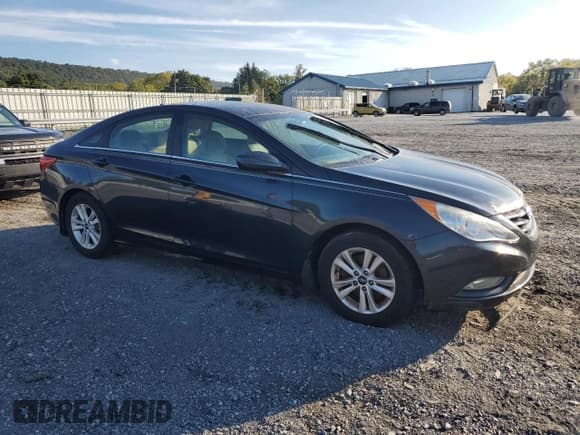 ✅ 2013 Hyundai Sonata GLS • VIN: 5NPEB4AC0DH733481 • Lot: 71683904. Listed on Copart with 145,303 mi. Free auction sales archive from the USA and detailed vehicle history report at DreamBid. Image 4.