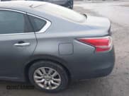 ✅ 2014 Nissan Altima SV • VIN: 1N4AL3AP9EC191745 • Lot: 43439905. Listed on IAAI with 201,606 mi. Free auction sales archive from the USA and detailed vehicle history report at DreamBid. Image 15.