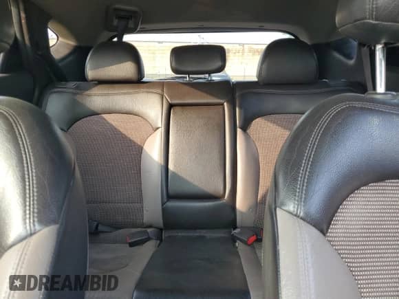 ✅ 2011 Hyundai Tucson Limited • VIN: KM8JUCAC2BU205913 • Lot: 67777745. Listed on Copart with 214,022 mi miles. Access the free auction sales archive from the USA and view a detailed vehicle history report at DreamBid. Image 10.