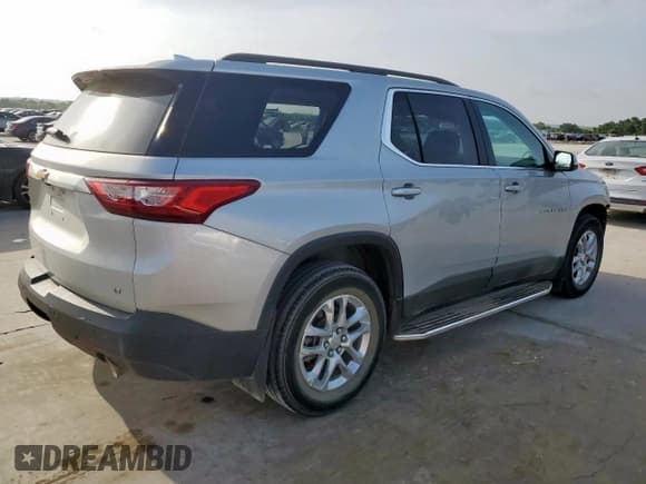 ✅ 2021 Chevrolet Traverse LT • VIN: 1GNERHKW5MJ258677 • Lot: 64280595. Wystawiony na Copart z przebiegiem 37 506 mil. Bezpłatny archiwum sprzedaży aukcyjnych z USA i szczegółowy raport historii pojazdu na DreamBid. Zdjęcie 3.