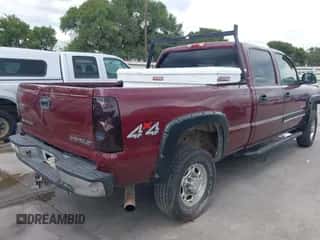 2003 Chevrolet Silverado 2500HD LS с VIN 1GCHK23U73F181039, выставлен на аукционе IAAI как лот 42962397 с пробегом 220 959 миль миль и . История ставок и продаж доступна на DreamBid. Изображение 4.