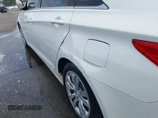 ✅ 2011 Hyundai Sonata GLS • VIN: 5NPEB4AC4BH093479 • Lot: 43359675. Wystawiony na IAAI z przebiegiem 186 235 mil. Bezpłatny archiwum sprzedaży aukcyjnych z USA i szczegółowy raport historii pojazdu na DreamBid. Zdjęcie 6.