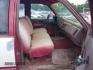 ✅ 1988 Chevrolet Silverado 1500 • VIN: 2GCEK19K6J1225636 • Lot: 43397496. Wystawiony na IAAI z przebiegiem 60 858 mil. Bezpłatny archiwum sprzedaży aukcyjnych z USA i szczegółowy raport historii pojazdu na DreamBid. Zdjęcie 5.