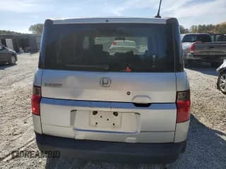 ✅ 2007 Honda Element EX • VIN: 5J6YH18747L006793 • Лот: 82687925. Опубликован ранее на Copart с пробегом 383 514 миль. Бесплатный доступ к архиву аукционных продаж из США и подробный отчёт об истории автомобиля на DreamBid. Изображение 6.