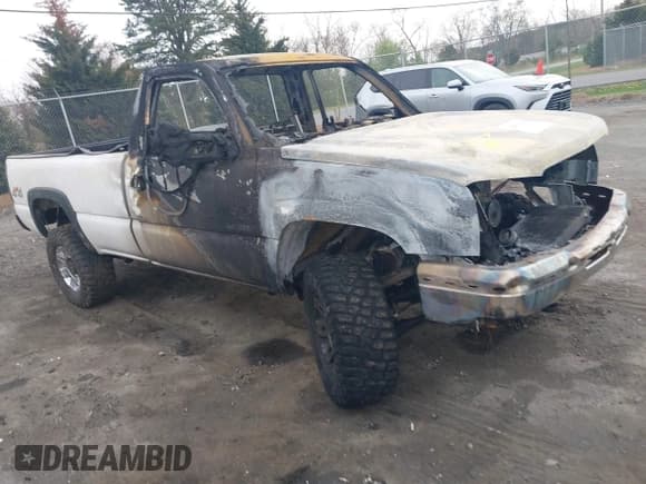 ✅ 2004 Chevrolet Silverado 3500 SRW Wrk Trk • VIN: 1GCHK34U44E355953 • Lot: 41958740. Listed on IAAI with Not provided. Free auction sales archive from the USA and detailed vehicle history report at DreamBid. Image 1.