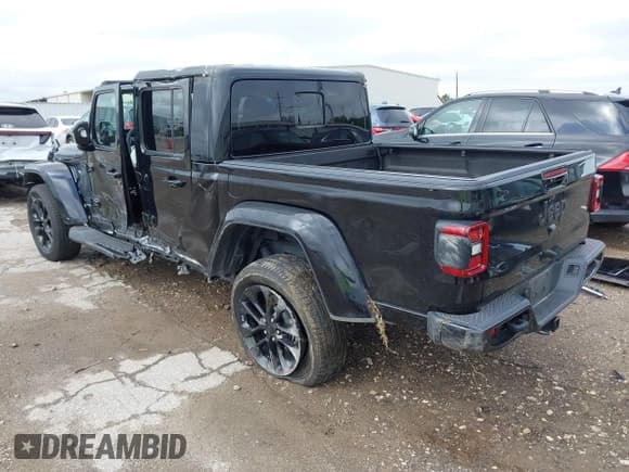 ✅ 2023 Jeep Gladiator Overland • VIN: 1C6HJTFG6PL555153 • Lot: 42210878. Listed on IAAI with 40,576 mi. Free auction sales archive from the USA and detailed vehicle history report at DreamBid. Image 3.