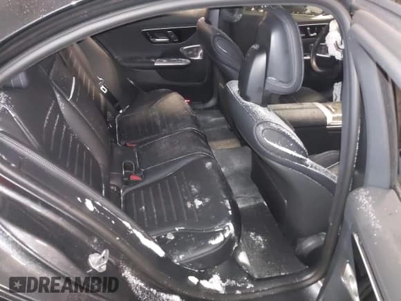 ✅ 2022 Mercedes-Benz C 300 • VIN: W1KAF4HB5NR013111 • Lot: 41595788. Wystawiony na IAAI z przebiegiem 24 248 mil. Bezpłatny archiwum sprzedaży aukcyjnych z USA i szczegółowy raport historii pojazdu na DreamBid. Zdjęcie 8.