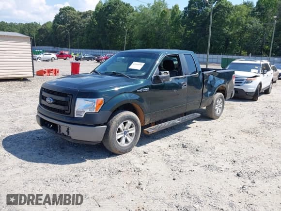 ✅ 2014 Ford F-150 XL • VIN: 1FTEX1CM2EFB18156 • Лот: 42564598. Опубликован ранее на IAAI с пробегом 211 893 миль. Бесплатный доступ к архиву аукционных продаж из США и подробный отчёт об истории автомобиля на DreamBid. Изображение 2.