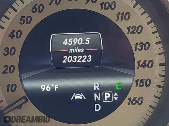 ✅ 2013 Mercedes-Benz CLS 550 • VIN: WDDLJ9BB3DA073950 • Lot: 42841296. Listed on IAAI with 203,223 mi. Free auction sales archive from the USA and detailed vehicle history report at DreamBid. Image 15.