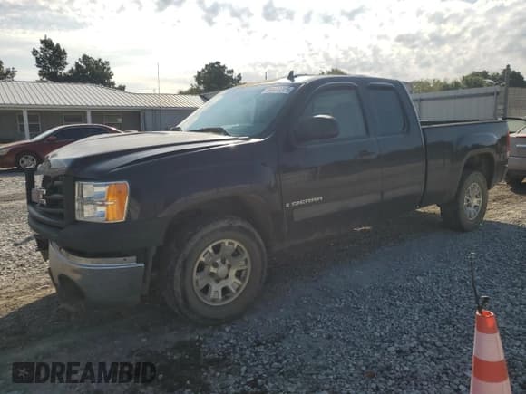 ✅ 2008 GMC Sierra 1500 SLE1 • VIN: 1GTEC19JX8Z112696 • Лот: 84477245. Опубликован ранее на Copart с пробегом 239 188 миль. Бесплатный доступ к архиву аукционных продаж из США и подробный отчёт об истории автомобиля на DreamBid. Изображение 1.