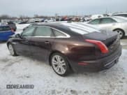 ✅ 2017 Jaguar XJ Portfolio • VIN: SAJWA2G77H8W10384 • Lot: 45474205. Wystawiony na Copart z przebiegiem 63 680 mil. Bezpłatny archiwum sprzedaży aukcyjnych z USA i szczegółowy raport historii pojazdu na DreamBid. Zdjęcie 2.